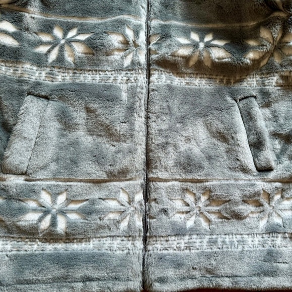 Fuzzy Soft Plus Size Women’s Warm Faux Fur Coat Sz 2X - Picture 5 of 10